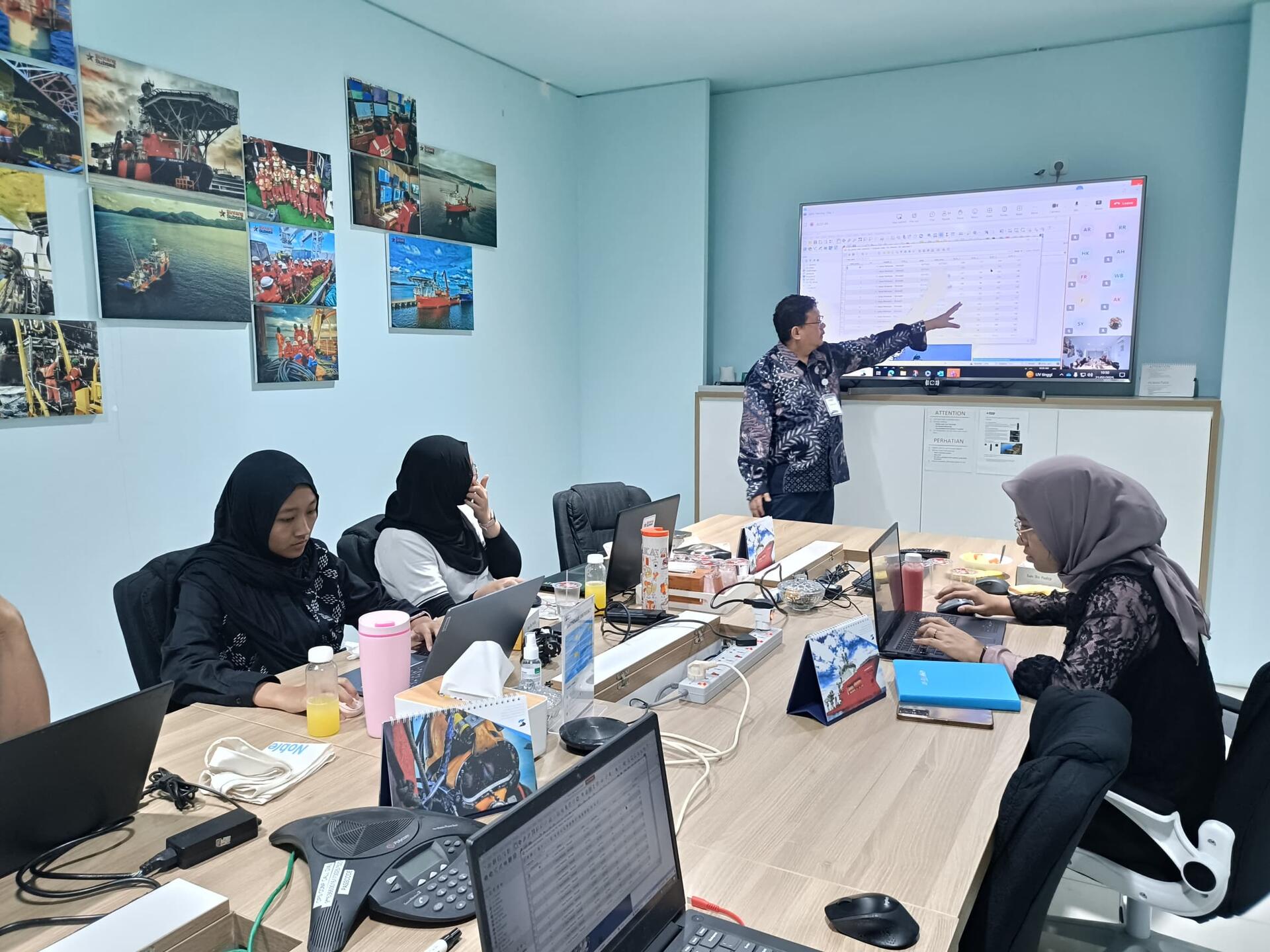 QGIS: Analyzing and Presenting Topography and Bathymetry